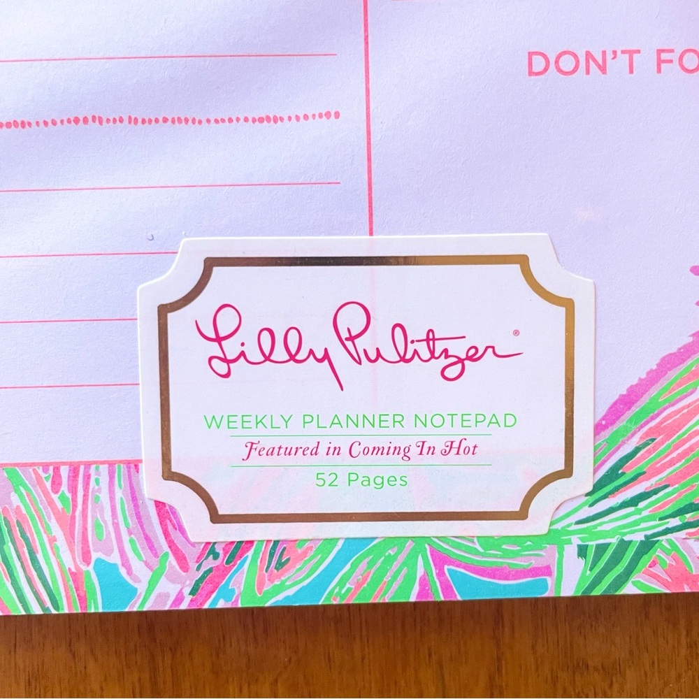NWT Lilly Pulitzer Weekly Planner Notepad - Picture 2 of 4